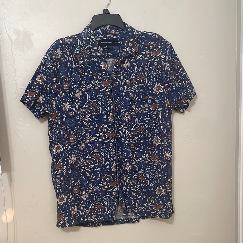 Men’s Short Sleeve Button Down